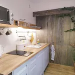 Appartement Strazacka 2 *